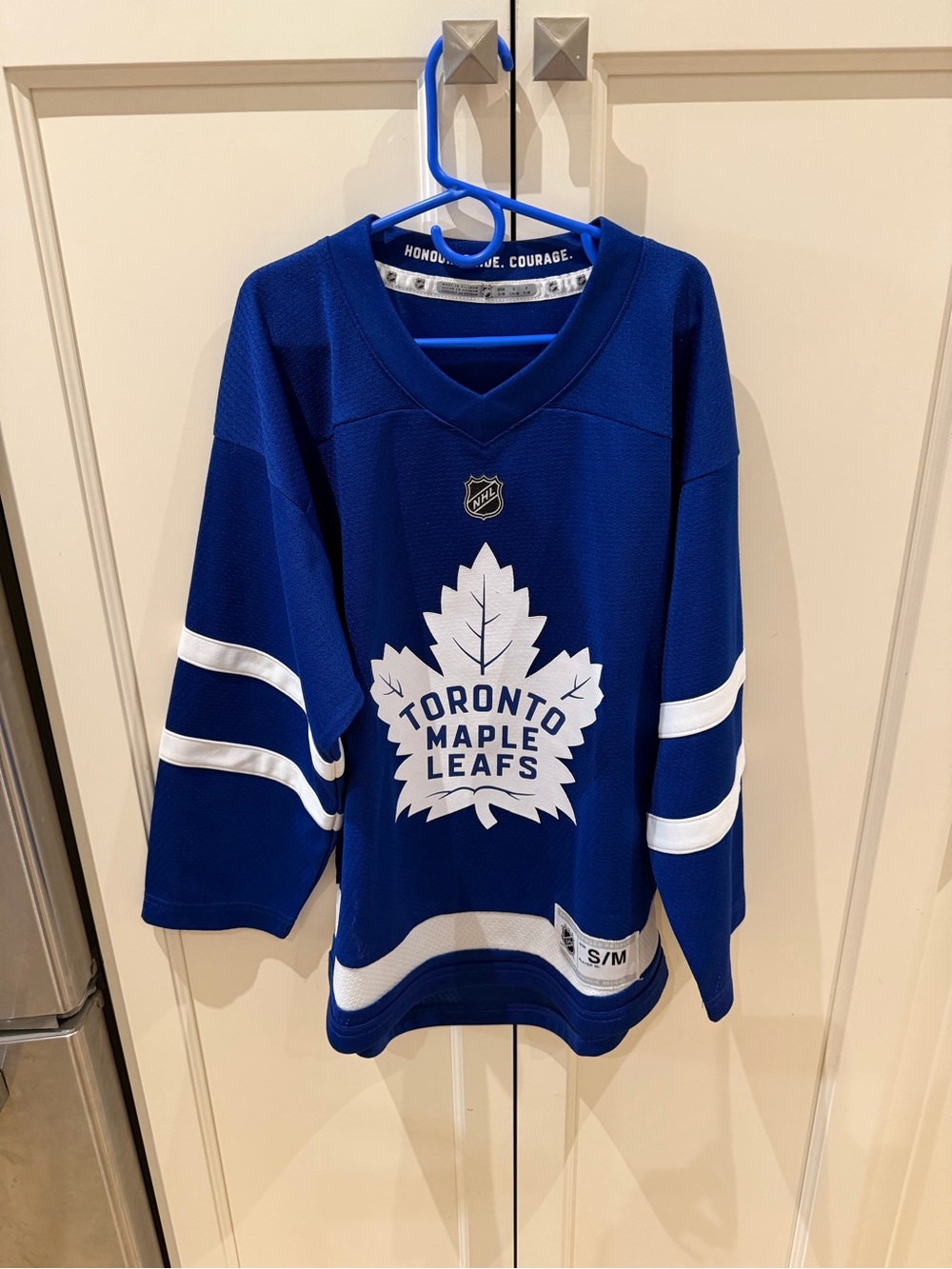 NHL Toronto Maple Leafs Royal Blue and White Hockey Jersey youth small medium